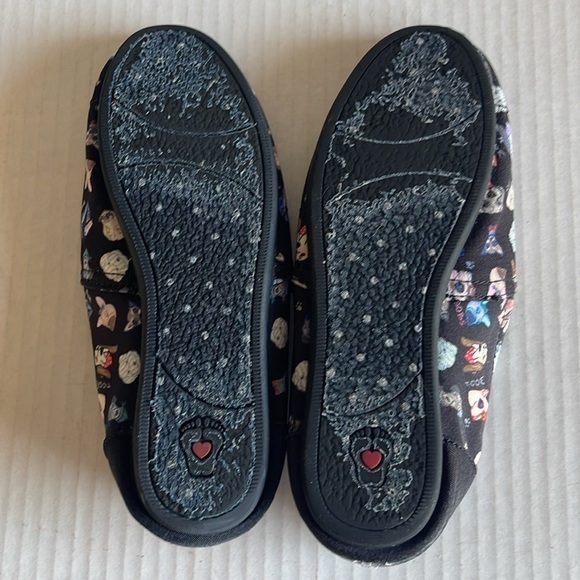 Bobs From Skechers Dog Print Slip On Loafers - Picture 8 of 9
